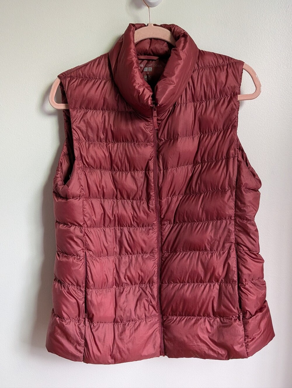 UNIQLO Red Ultralight Down Packable Minimalist Lightweight Jacket Vest Large